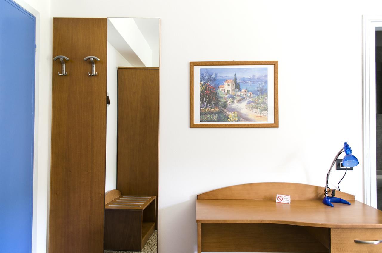 Hotel 2 Palme Торри-дель-Бенако Экстерьер фото